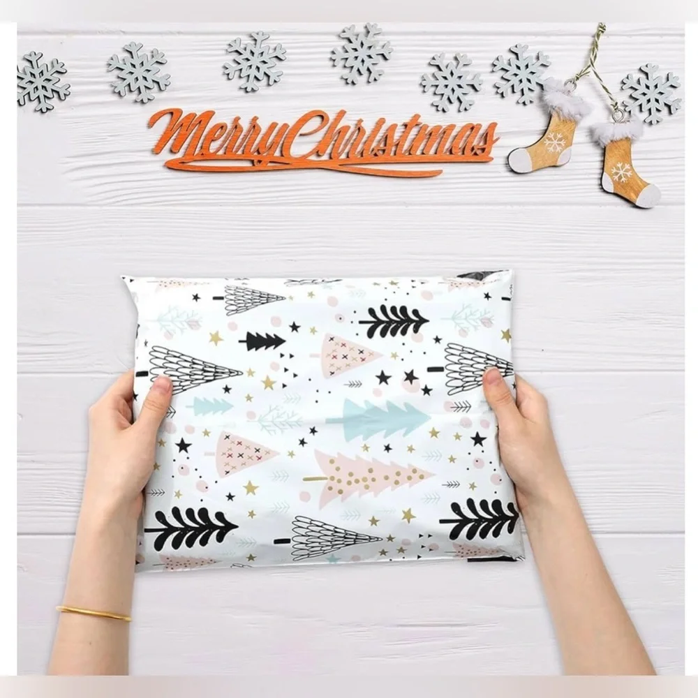 Christmas Tree 20 Poly Mailers 10 x 13 multi color